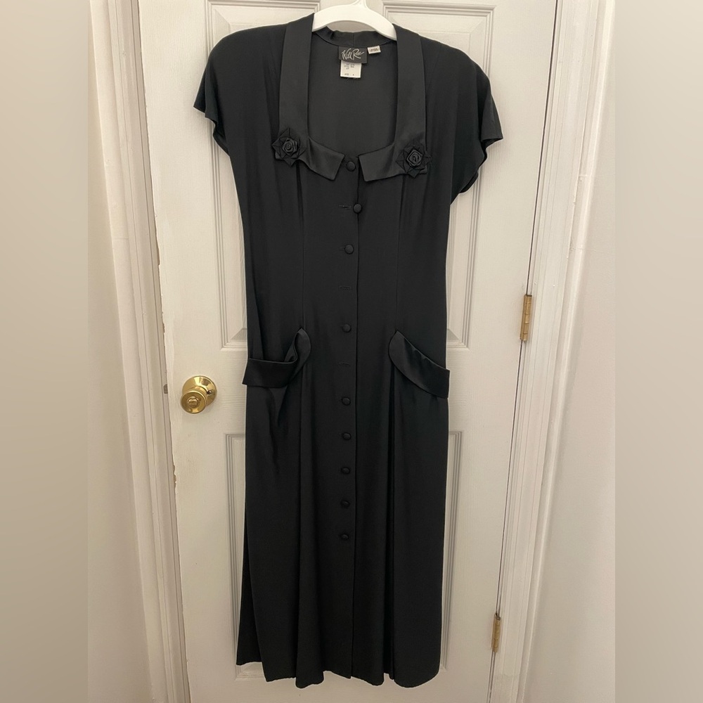 Pretty Black Button-Down Dress✨